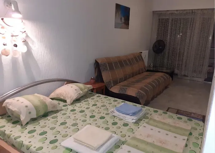 Charme De La Apartment *